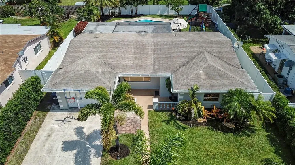 7517 Hayes Street Hollywood FL 33024