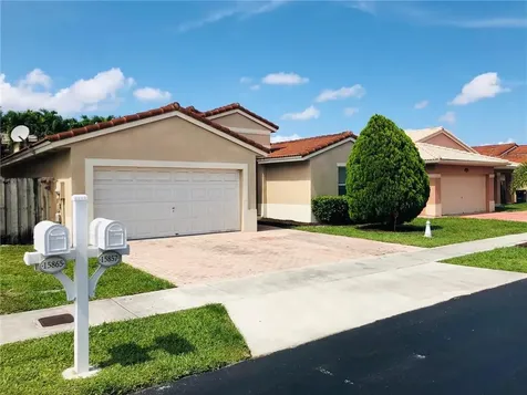 15857 SW 66th Terrace Miami FL 33193