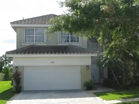 1221 NW 184th Terrace Pembroke Pines FL 33029
