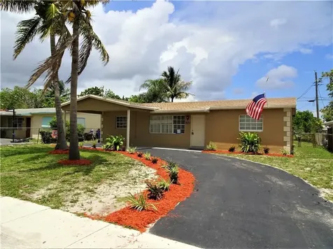 221 NE 25th Court Pompano Beach FL 33064