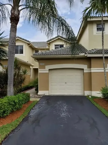 2494 Cordoba Bend Weston FL 33327