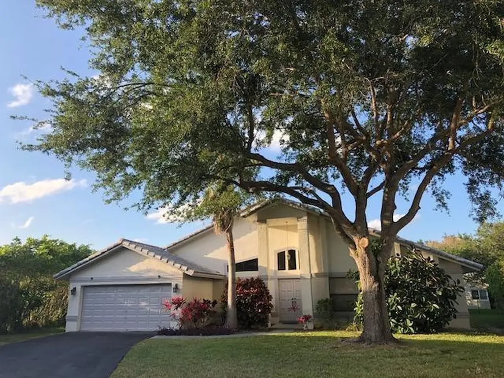 9033 NW 52nd Court Coral Springs FL 33067