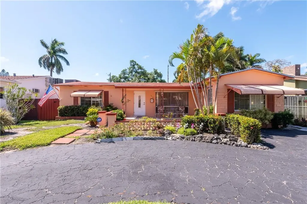1510 Hayes Street Hollywood FL 33020