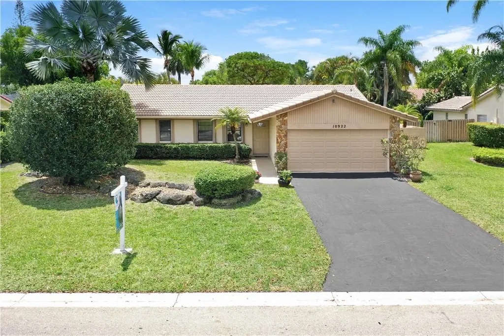 10922 NW 20th Drive Coral Springs FL 33071