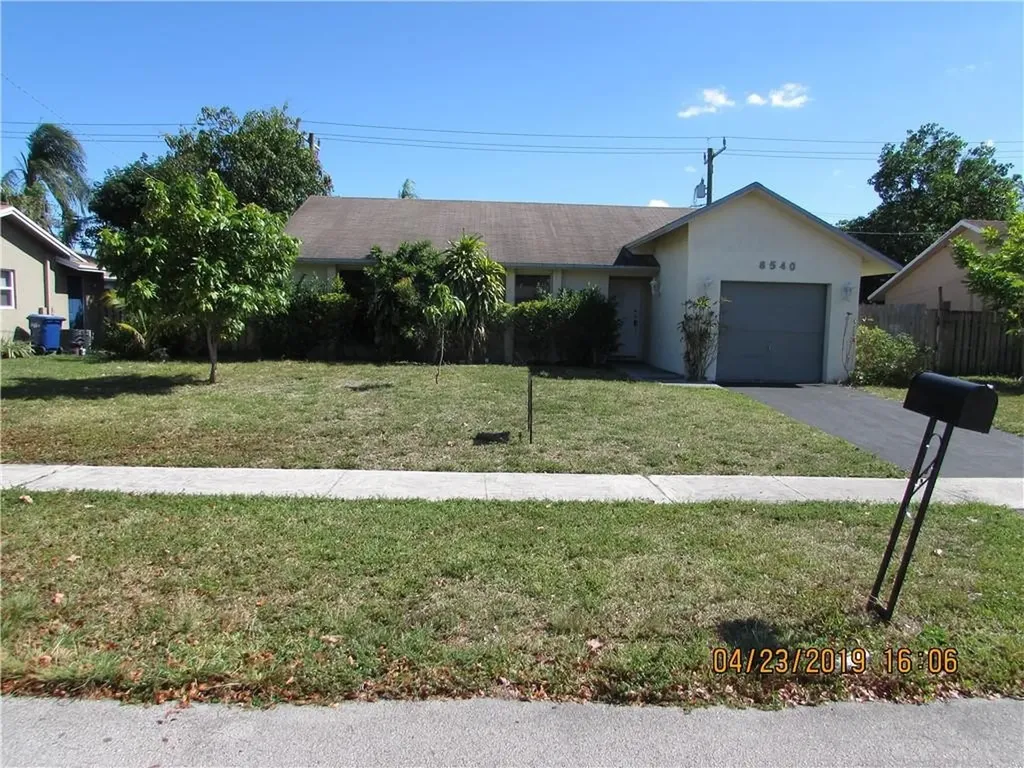 8540 NW 45th Street Lauderhill FL 33351