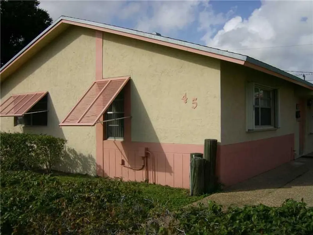 45 NE 25th Street Wilton Manors FL 33305
