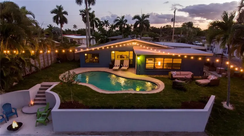 5841 SW 14th Street Plantation FL 33317