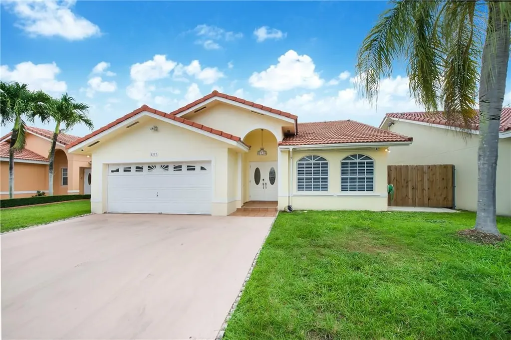 4277 SW 153rd Place Miami FL 33185