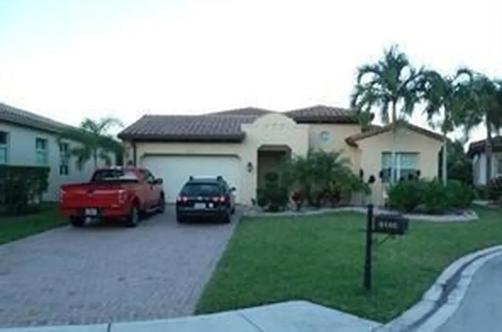 8105 NW 111th Terrace Parkland FL 33076