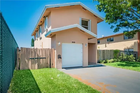 7499 Tam Oshanter Boulevard North Lauderdale FL 33068