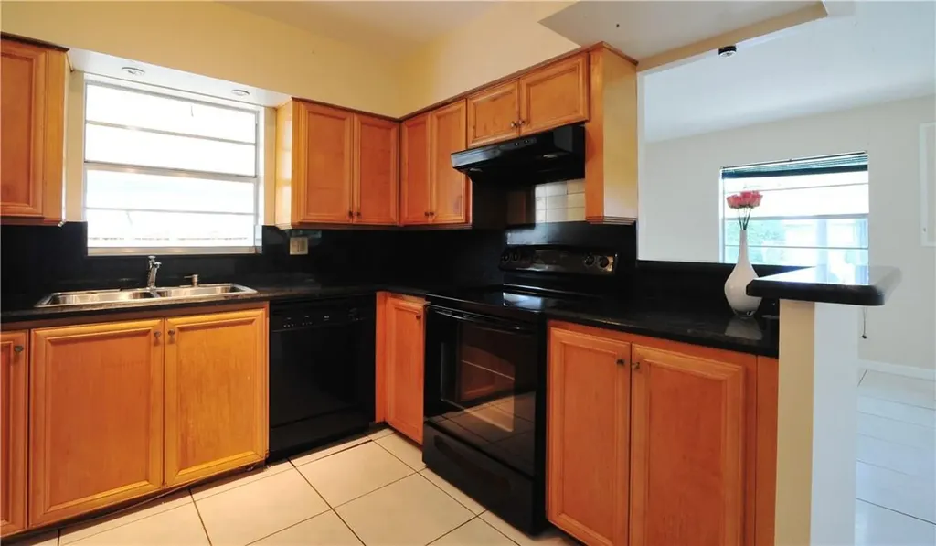 3631 NE 16th Terrace Pompano Beach FL 33064