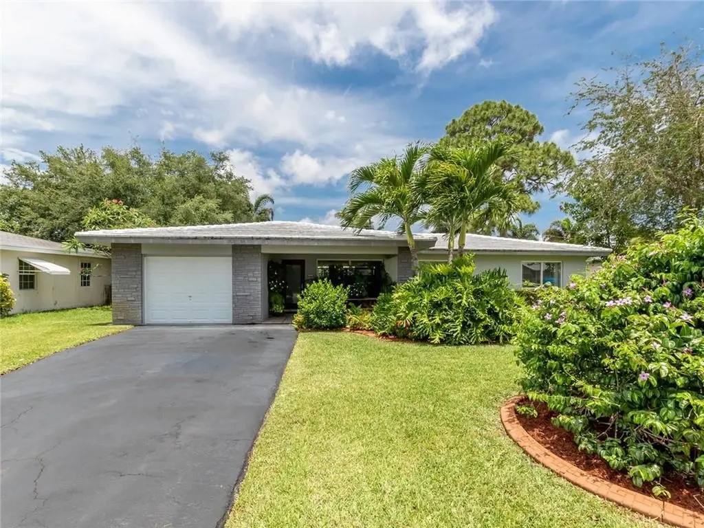 111 SE 8th Street Pompano Beach FL 33060