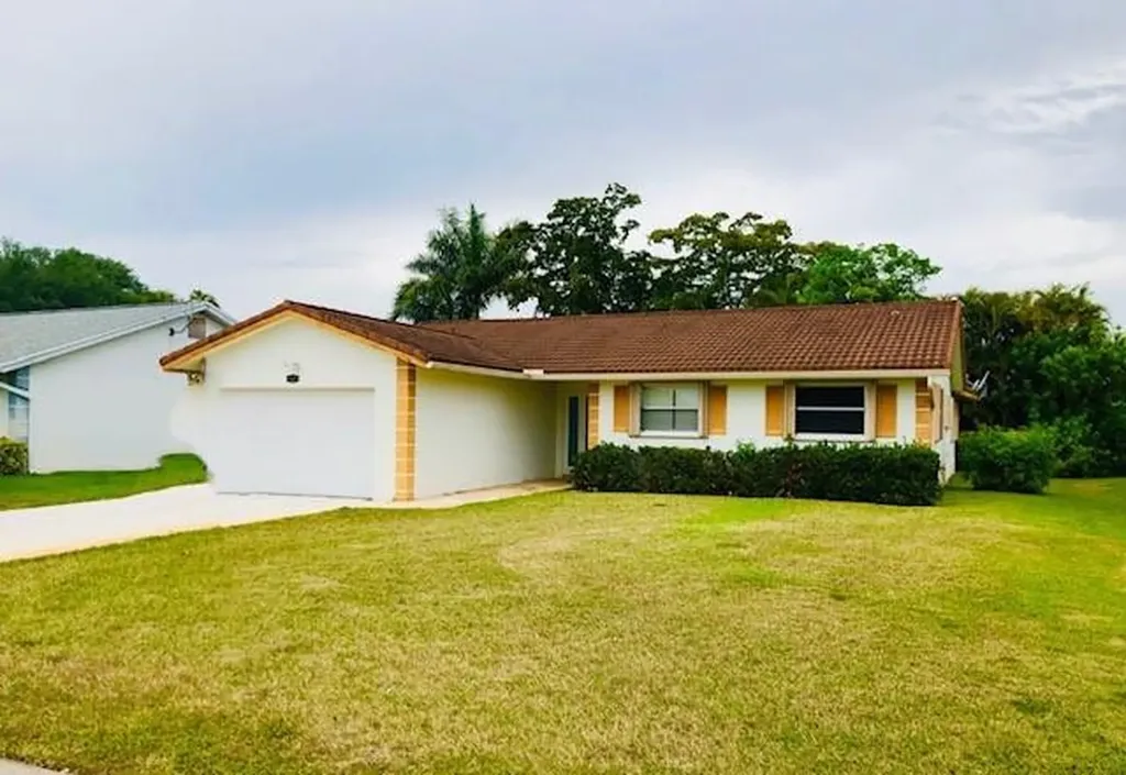 10413 NW 70th Street Tamarac FL 33321