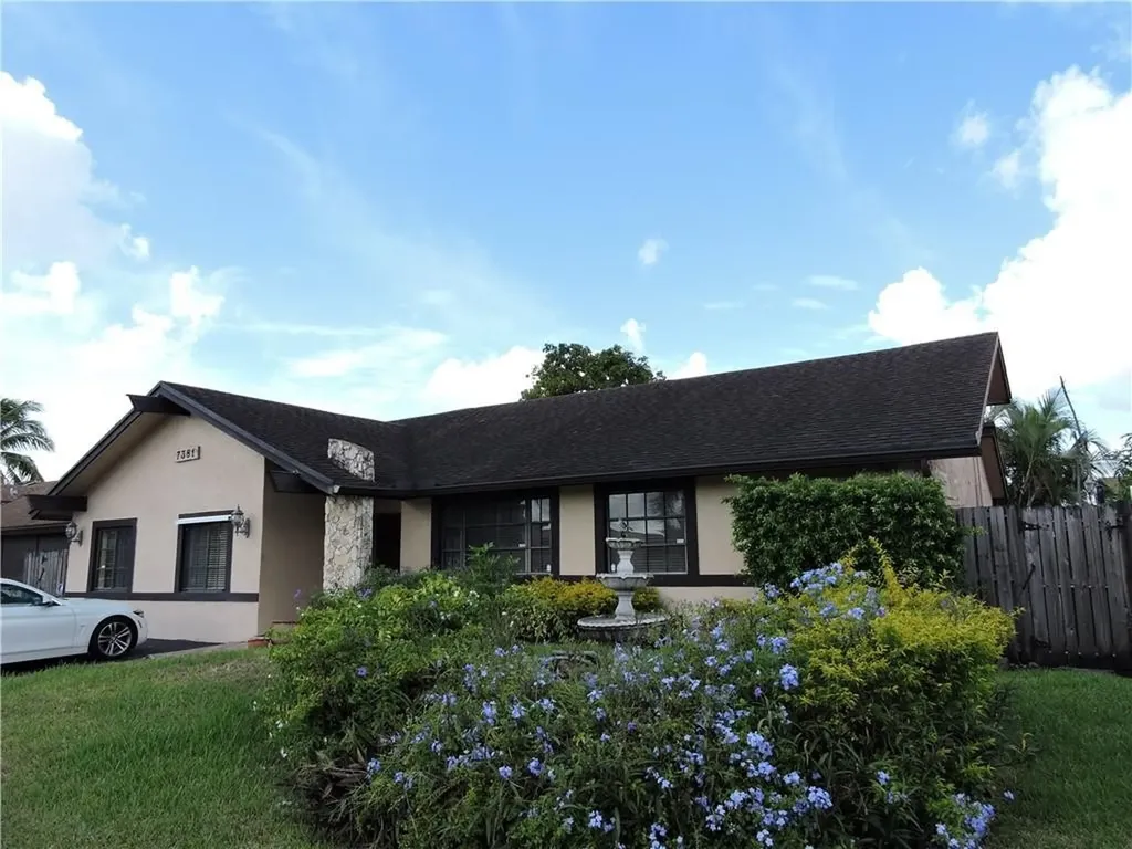 7381 NW 36th Street Lauderhill FL 33319