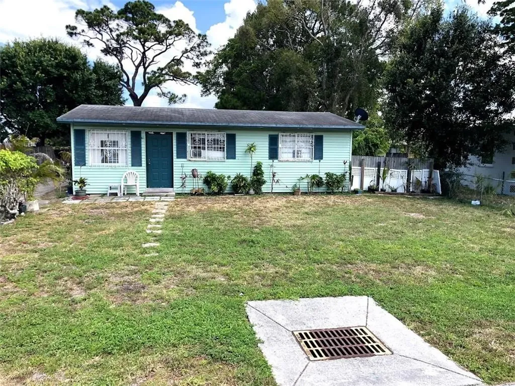 2164 NW 28th Street Oakland Park FL 33311