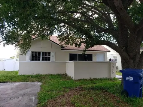 3345 NW 204th Terrace Miami Gardens FL 33056