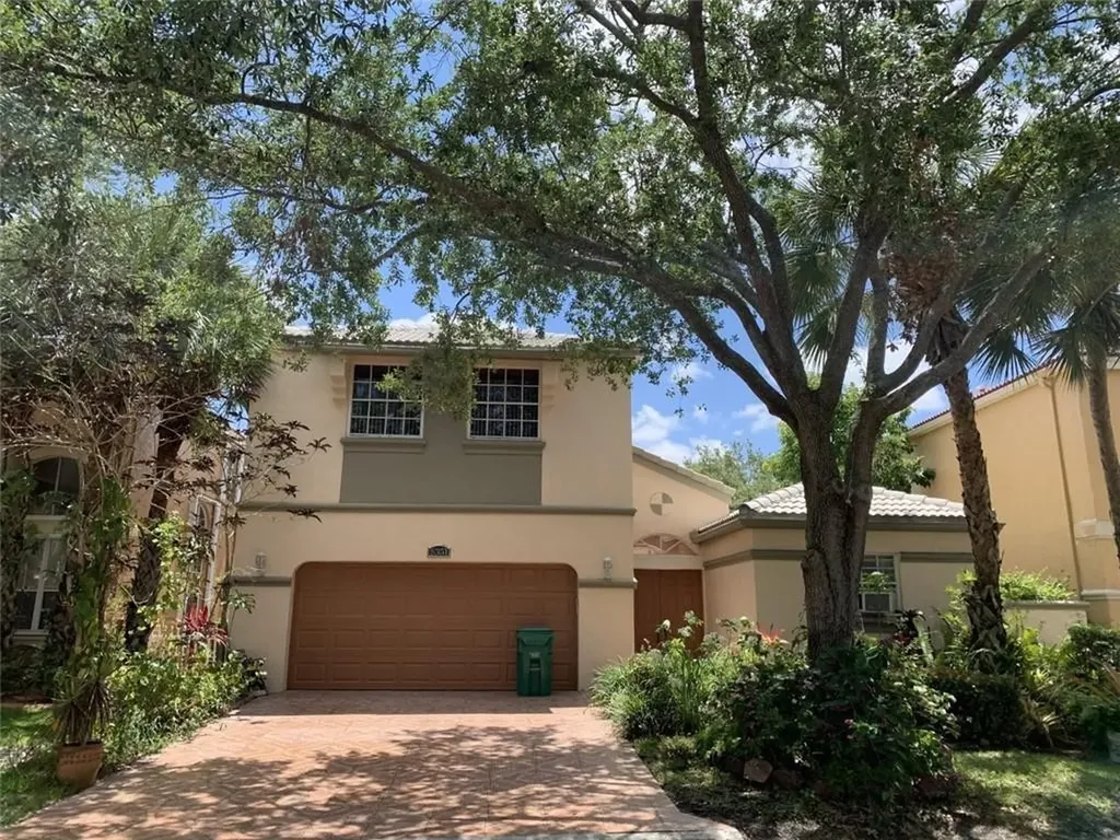 5351 NW 106th Drive Coral Springs FL 33076