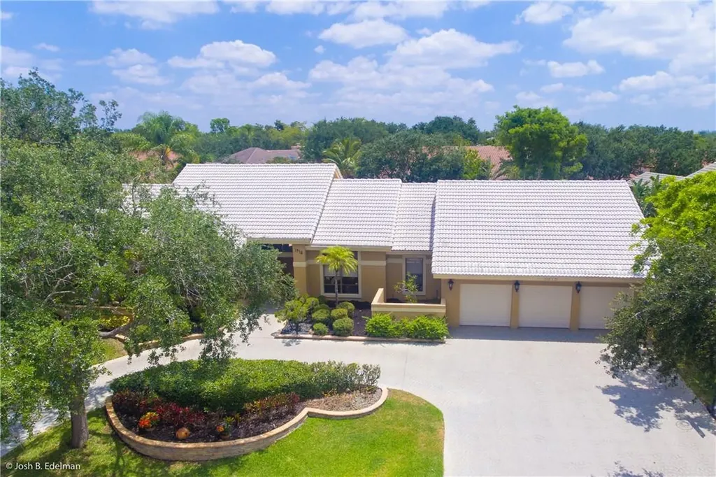 1915 Merion Lane Coral Springs FL 33071