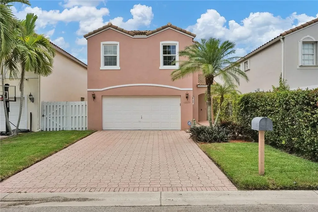 12225 NW 1st Street Plantation FL 33325