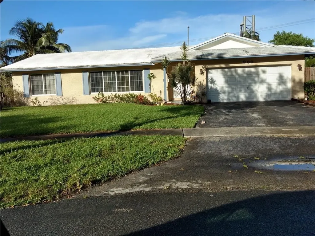 900 SW 52nd Avenue Plantation FL 33317