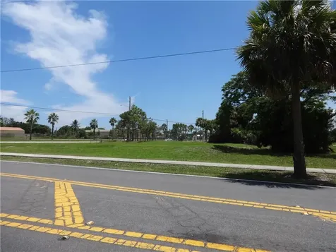 800 NW Dixie Highway Pompano Beach FL 33060