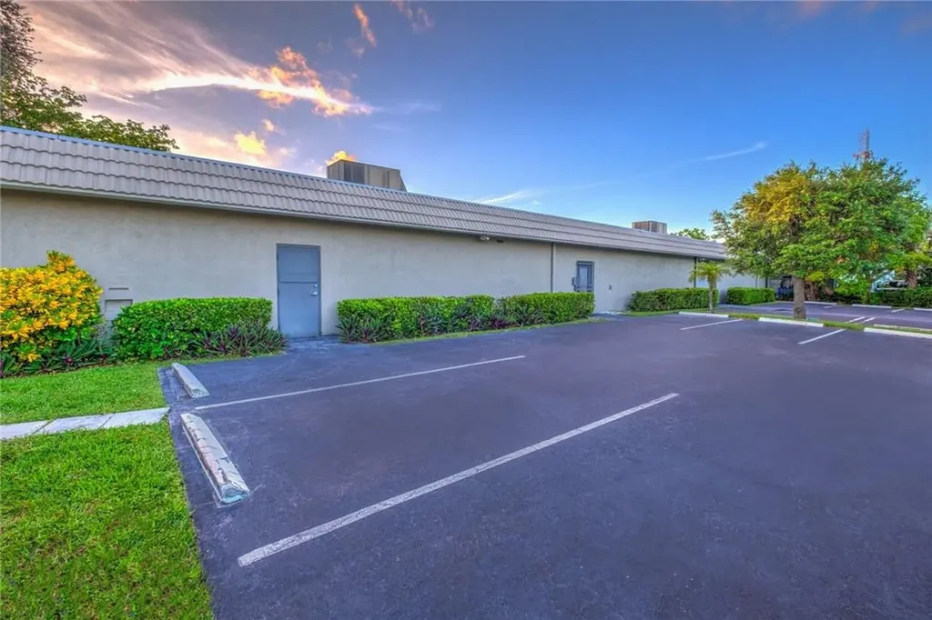 800 SW 15th Avenue Delray Beach FL 33444