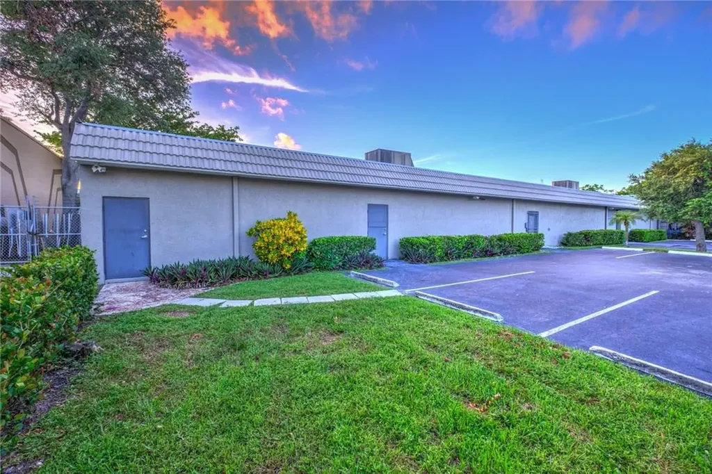 800 SW 15th Avenue Delray Beach FL 33444