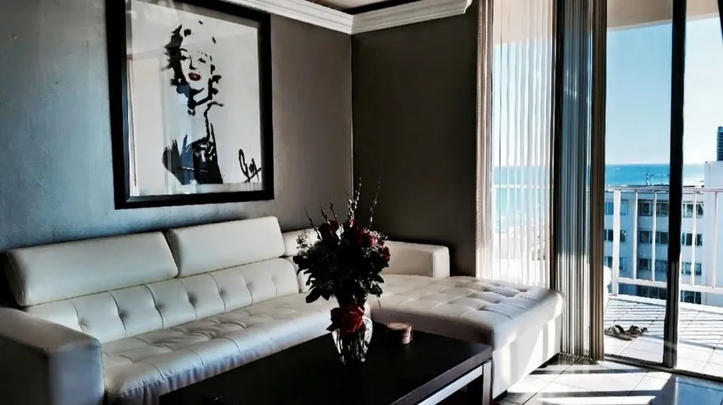 5401 Collins Avenue Miami Beach FL 33140
