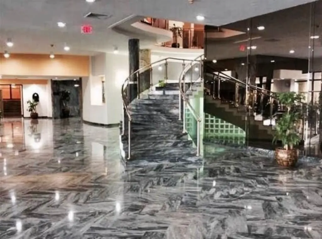 5401 Collins Avenue Miami Beach FL 33140