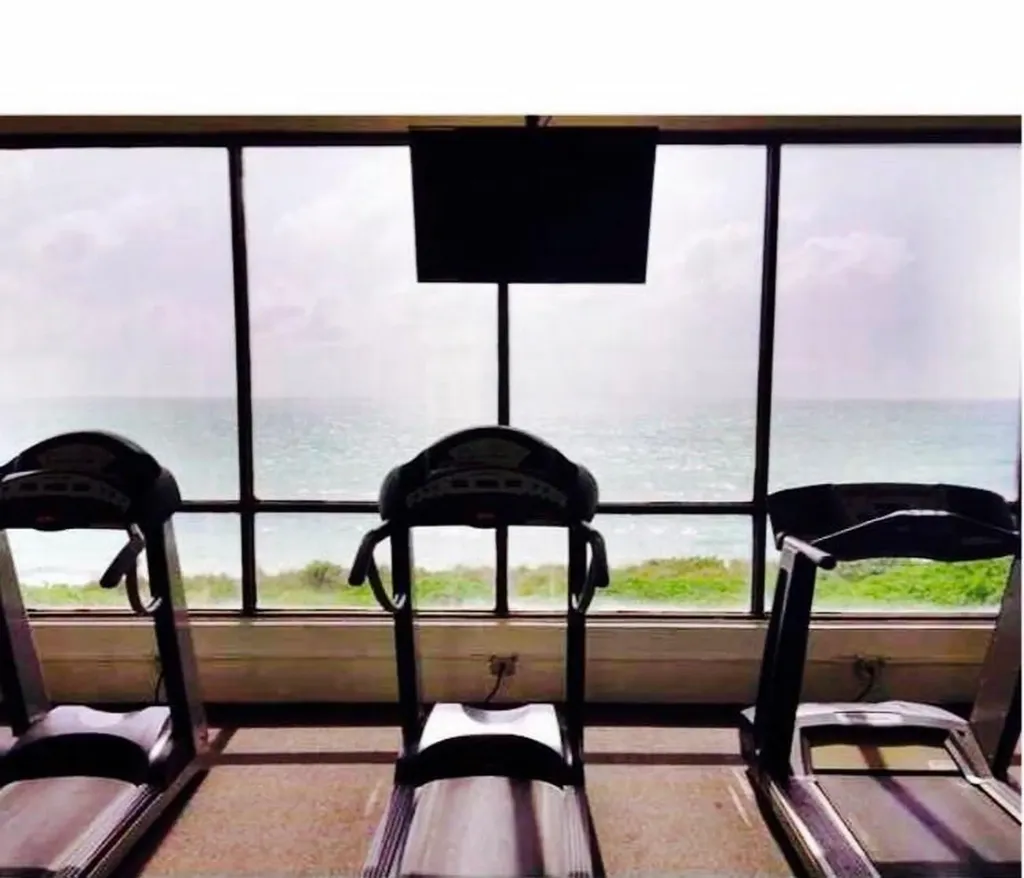 5401 Collins Avenue Miami Beach FL 33140
