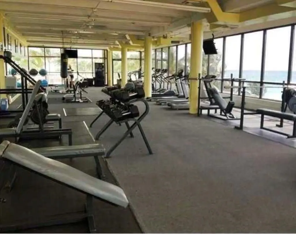 5401 Collins Avenue Miami Beach FL 33140