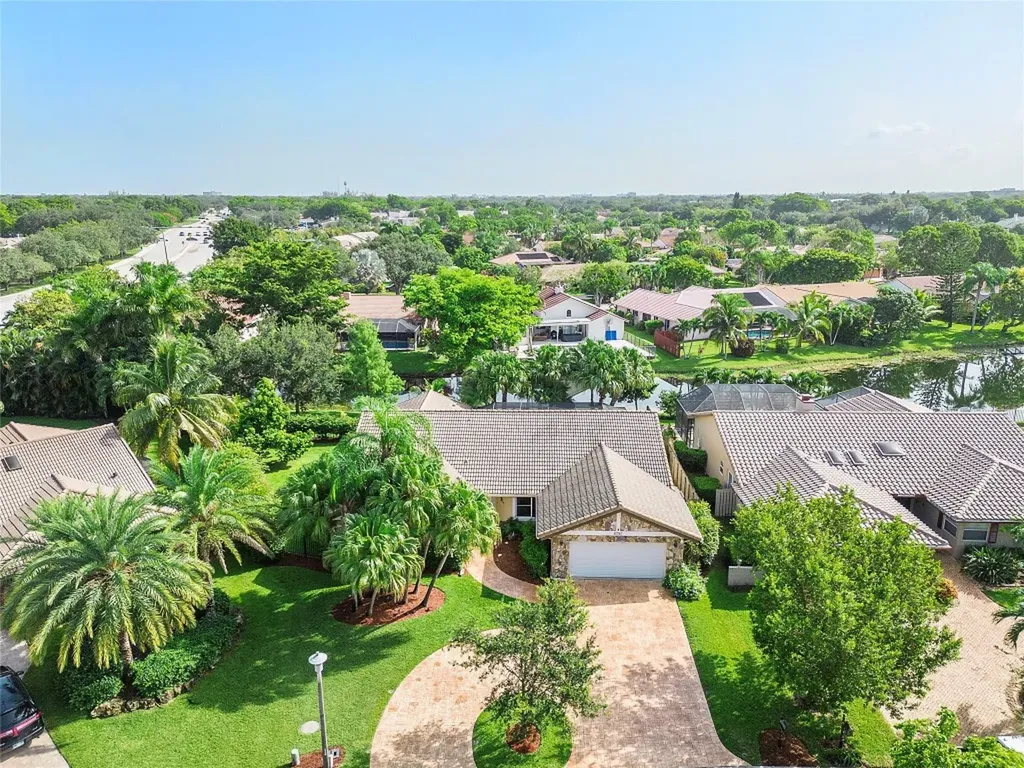 10787 NW 5th Place Coral Springs FL 33071