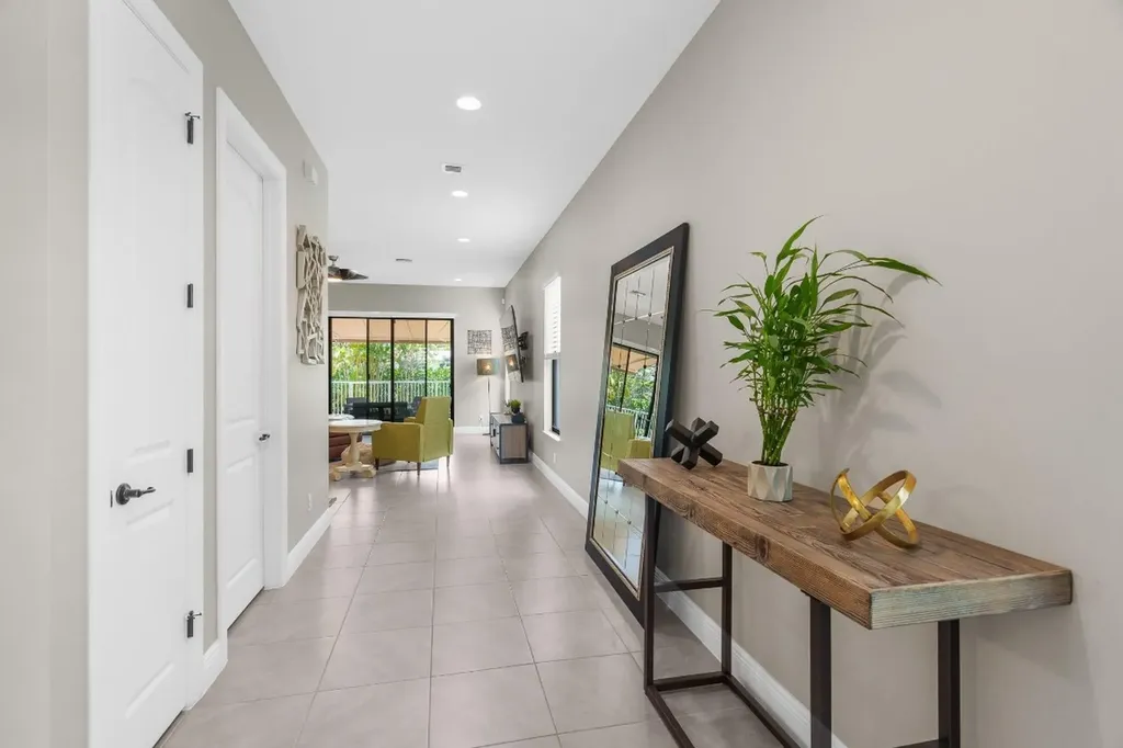 8440 NW 39th Court Coral Springs FL 33065