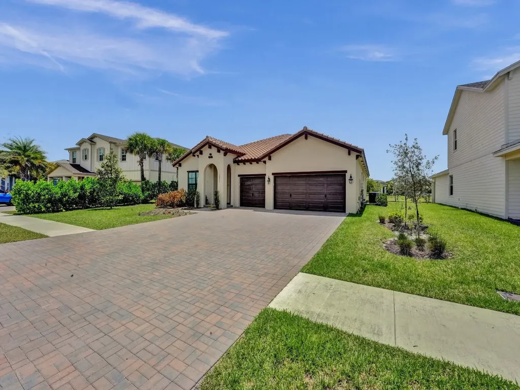 19411 Broad Shore Walk Loxahatchee FL 33470