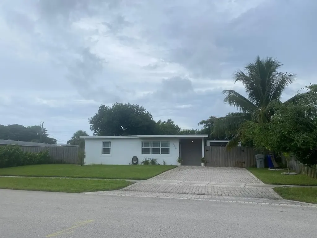 1510 NE 42nd Court Pompano Beach FL 33064