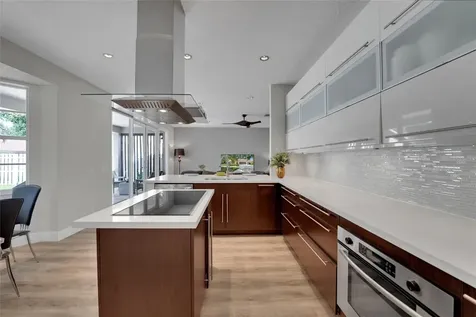 359 Lake Crest Court Weston FL 33326