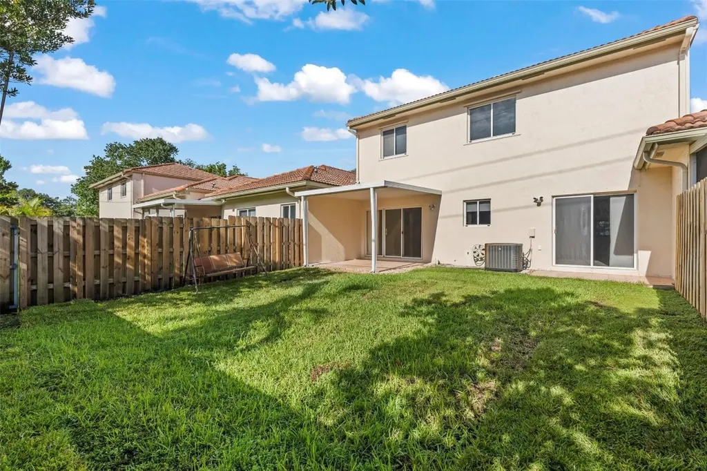 5960 SW 99th Terrace Cooper City FL 33328