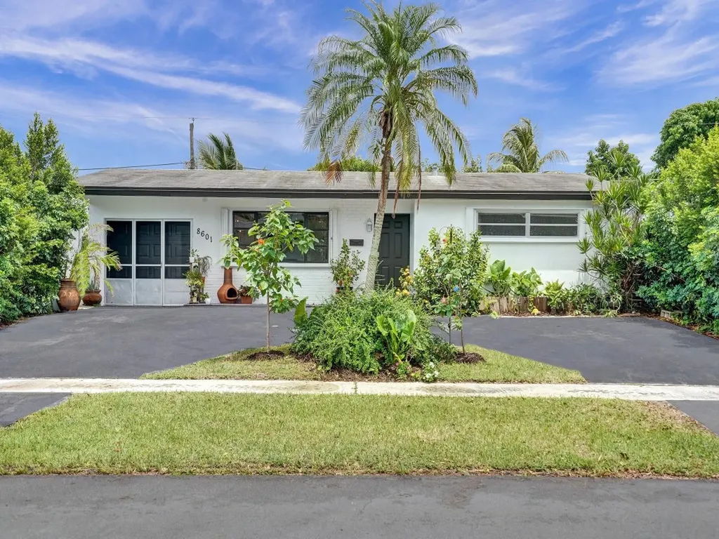 8601 NW 24th Place Sunrise FL 33322