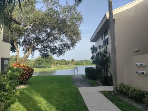 2852 S Carambola Circle Coconut Creek FL 33066