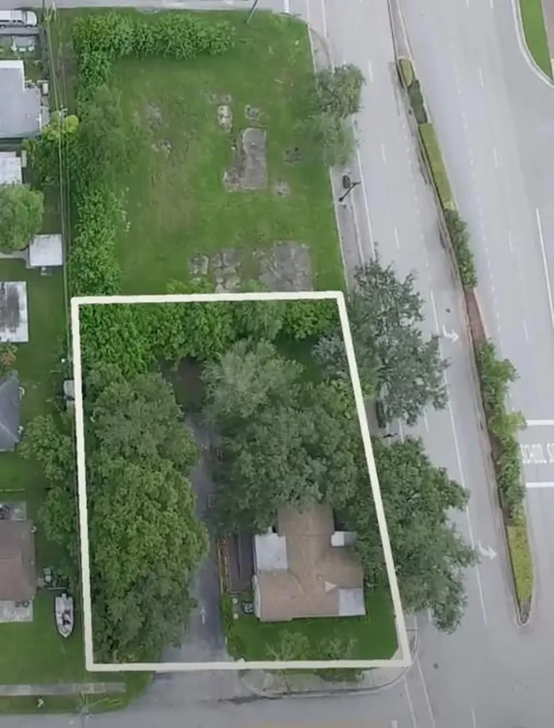 4699 SW 64th Avenue Davie FL 33314