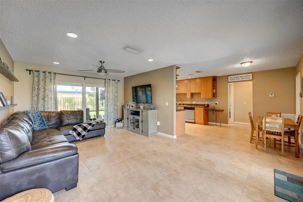9080 NW 25th Street Sunrise FL 33322