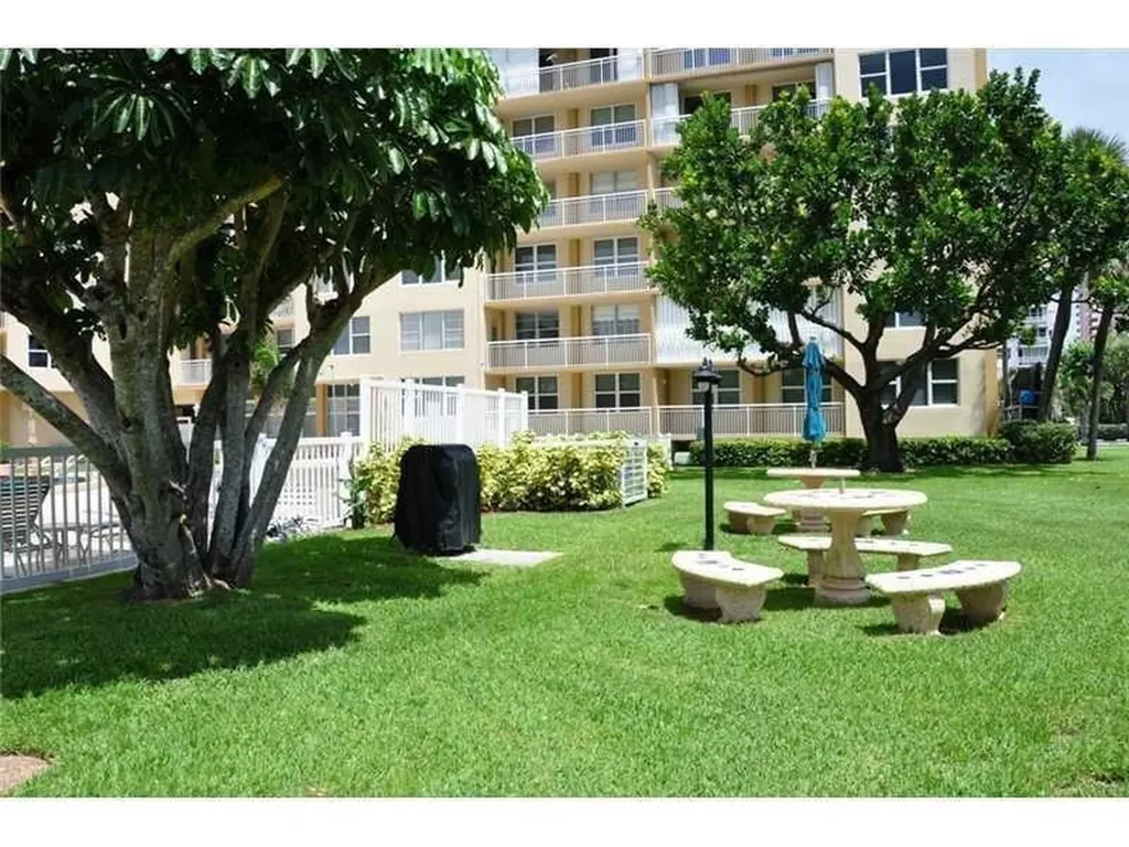 201 N Ocean Boulevard Pompano Beach FL 33062