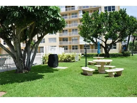 201 N Ocean Boulevard Pompano Beach FL 33062