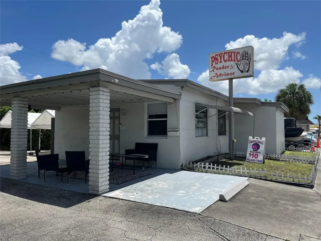 6339 Pembroke Road Hollywood FL 33023