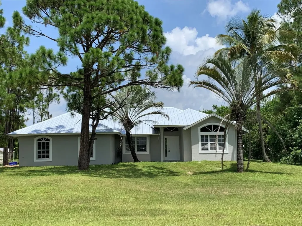 18565 W Sycamore Drive Loxahatchee FL 33470