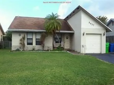 9437 NW 45th Place Sunrise FL 33351