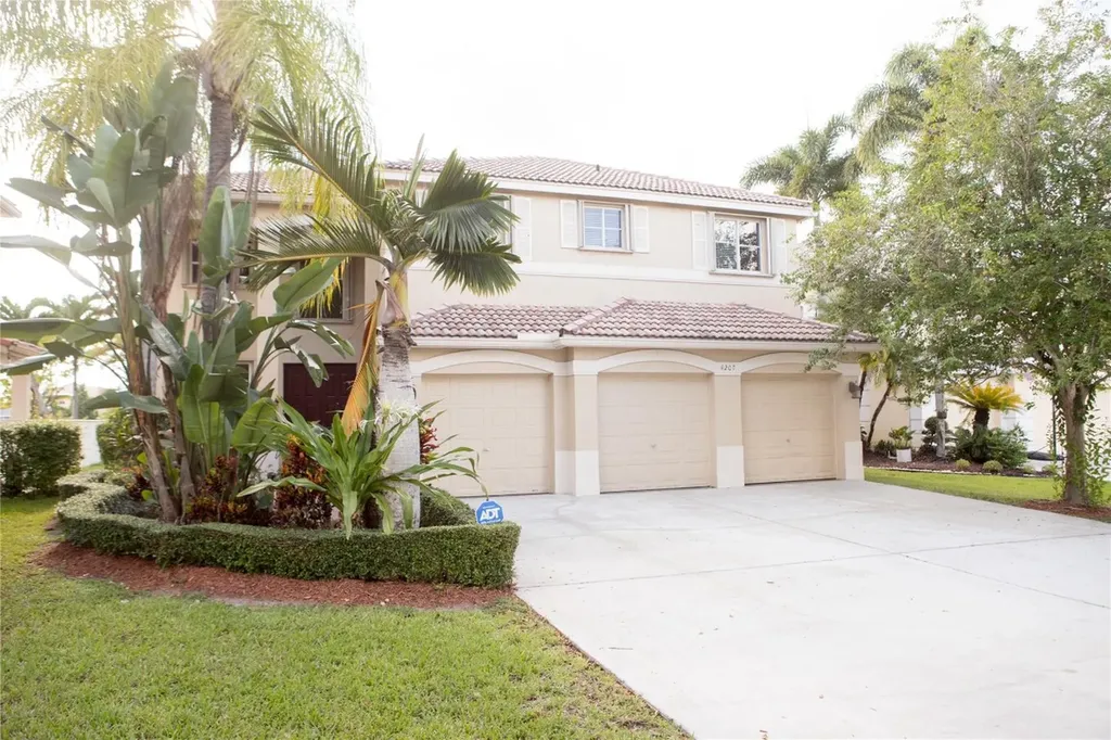 4207 Fox Run Court Weston FL 33331