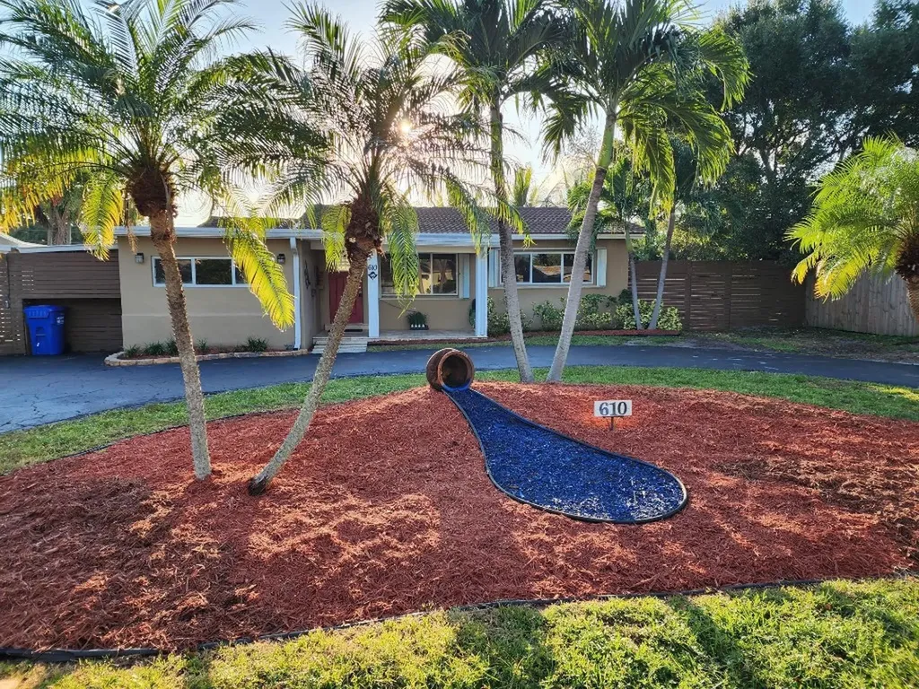610 SE 2nd Avenue Pompano Beach FL 33060