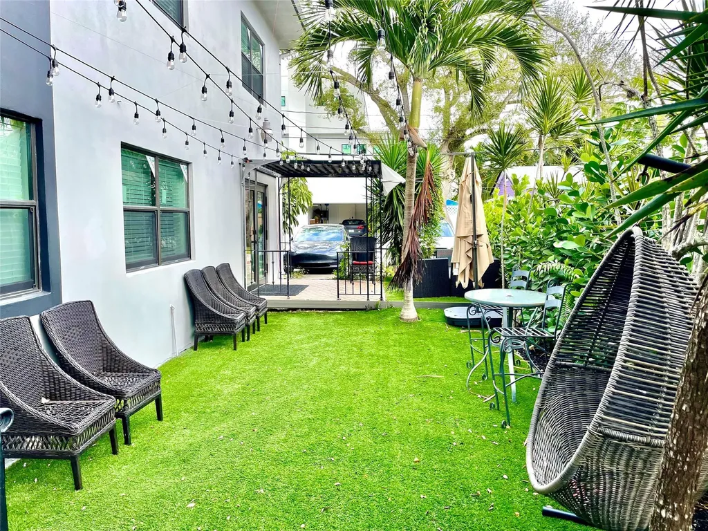 1215 E Broward Boulevard Fort Lauderdale FL 33301