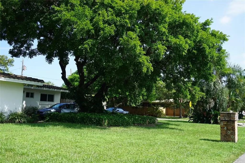 2400 NW 6th Avenue Wilton Manors FL 33311